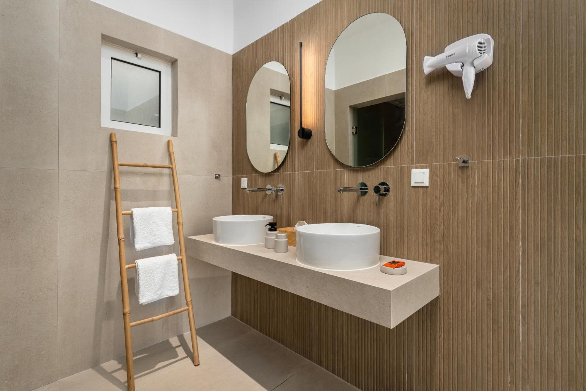 V&C Paradise Apartments Rodakino Extérieur photo