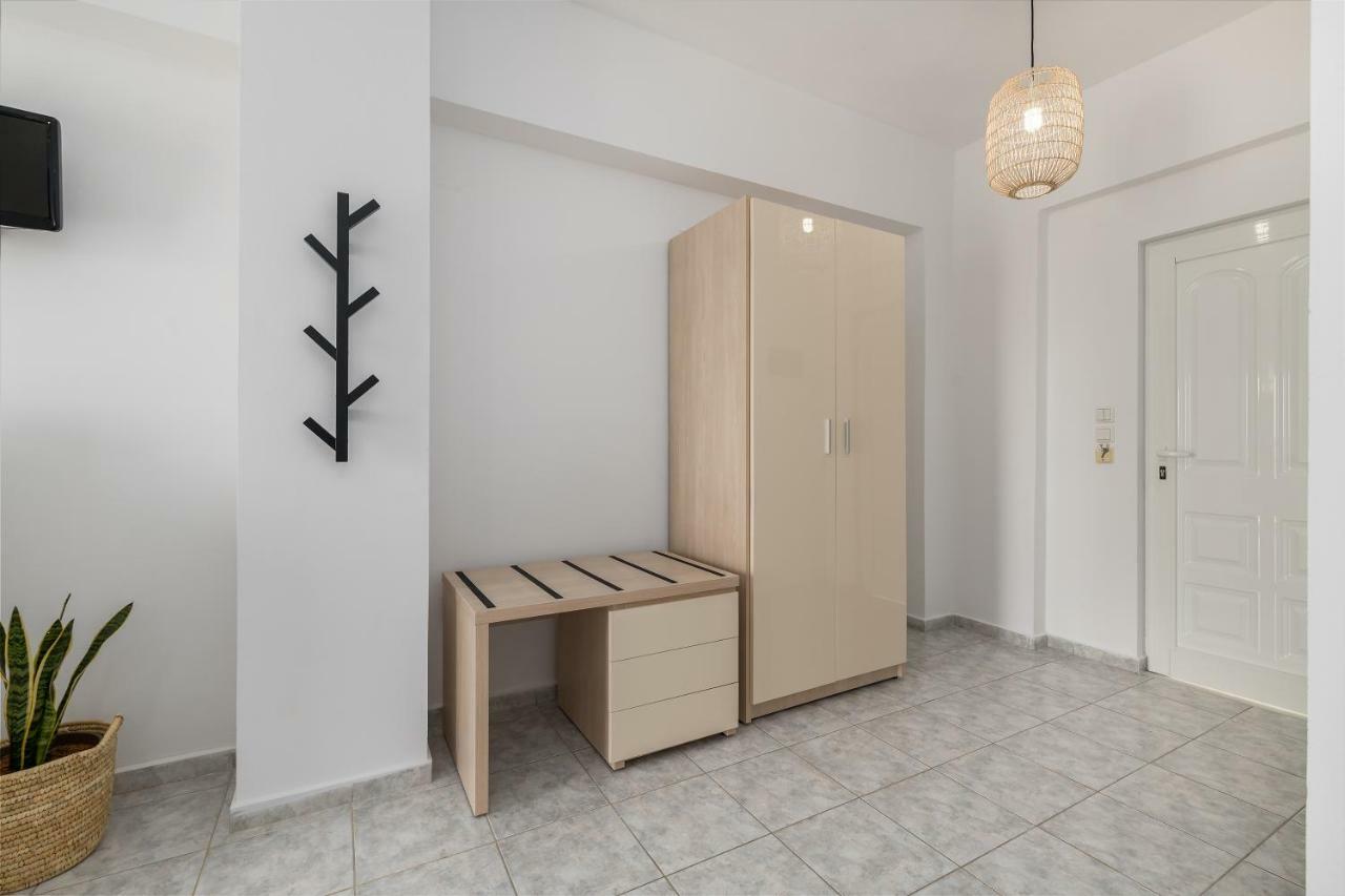 V&C Paradise Apartments Rodakino Extérieur photo